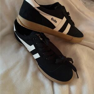 Gola Men's Black and White Sneakers with Tan Sole